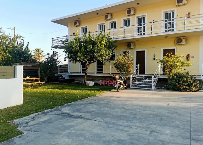 Anatolikos Rooms